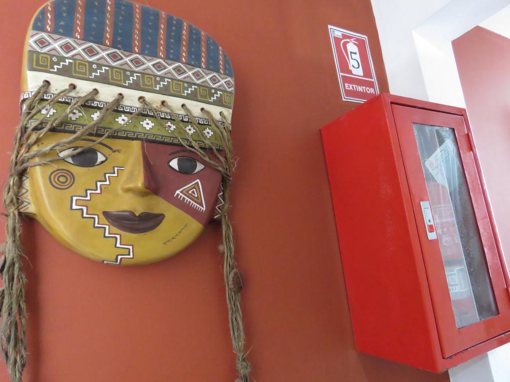 Casa Hualpa Hostel Lima Exteriör bild