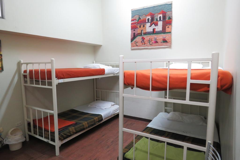 Casa Hualpa Hostel Lima Exteriör bild