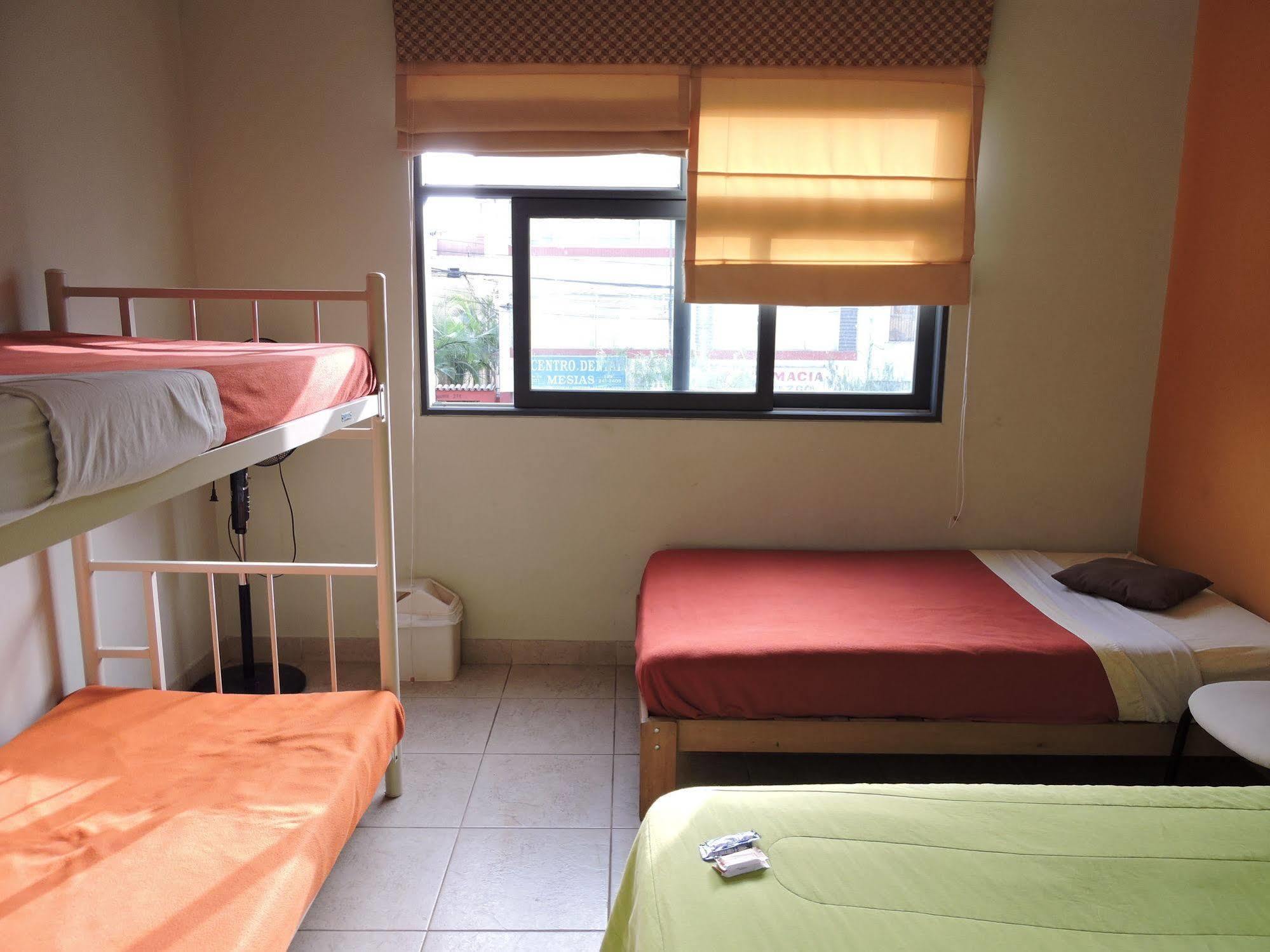 Casa Hualpa Hostel Lima Exteriör bild