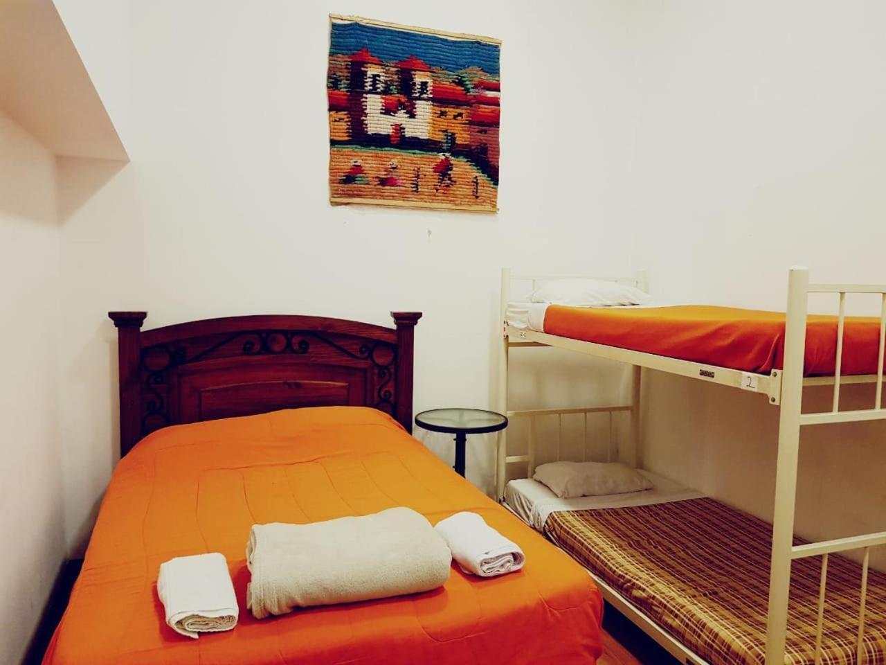 Casa Hualpa Hostel Lima Exteriör bild