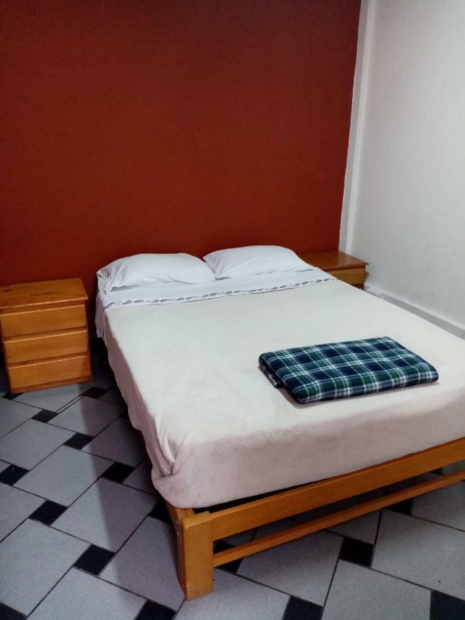 Casa Hualpa Hostel Lima Exteriör bild